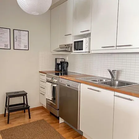 Aseman Helmi! Tilava Kaksio Kuopion Juna-aseman Vieressae *